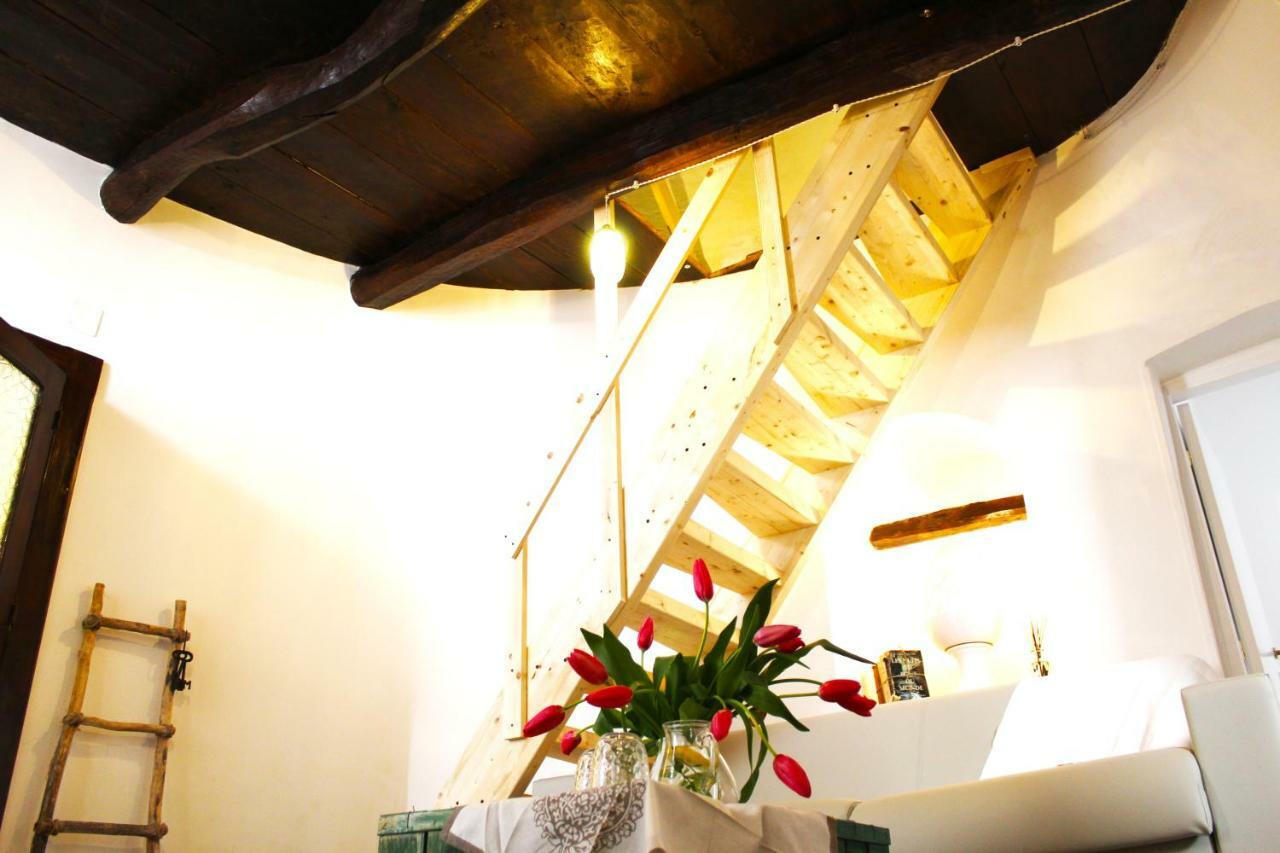 アルベロベッロ Trulli Antica Fonte Bed & Breakfast エクステリア 写真