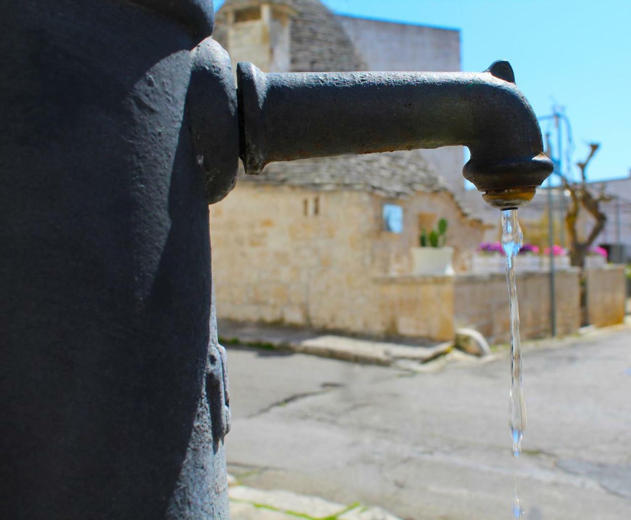 アルベロベッロ Trulli Antica Fonte Bed & Breakfast エクステリア 写真